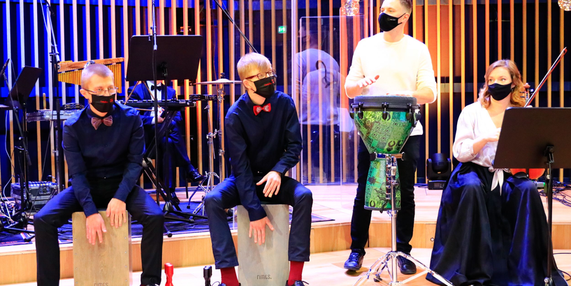 Koncertu "Nāc līdzās Ziemassvētkos!" vēl var noskatīties