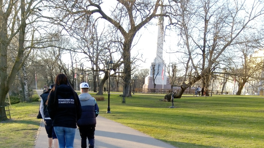 Metodoloģiskās vadlīnijas praktiskam ielu jaunatnes darbam Rīgas pašvaldībā