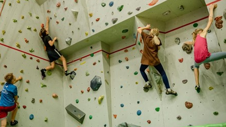 Izsludināts "Brīvā laika aktivitāšu konkurss"