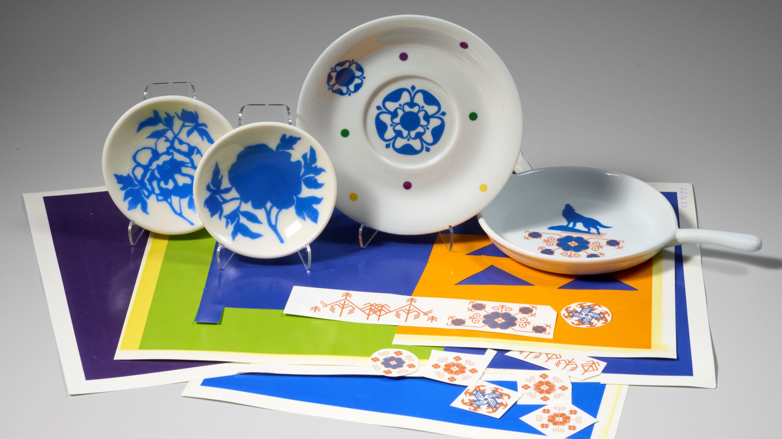 Rīgas Porcelāna muzejs aicina uz izglītojošu un radošu nodarbību “Dekols”