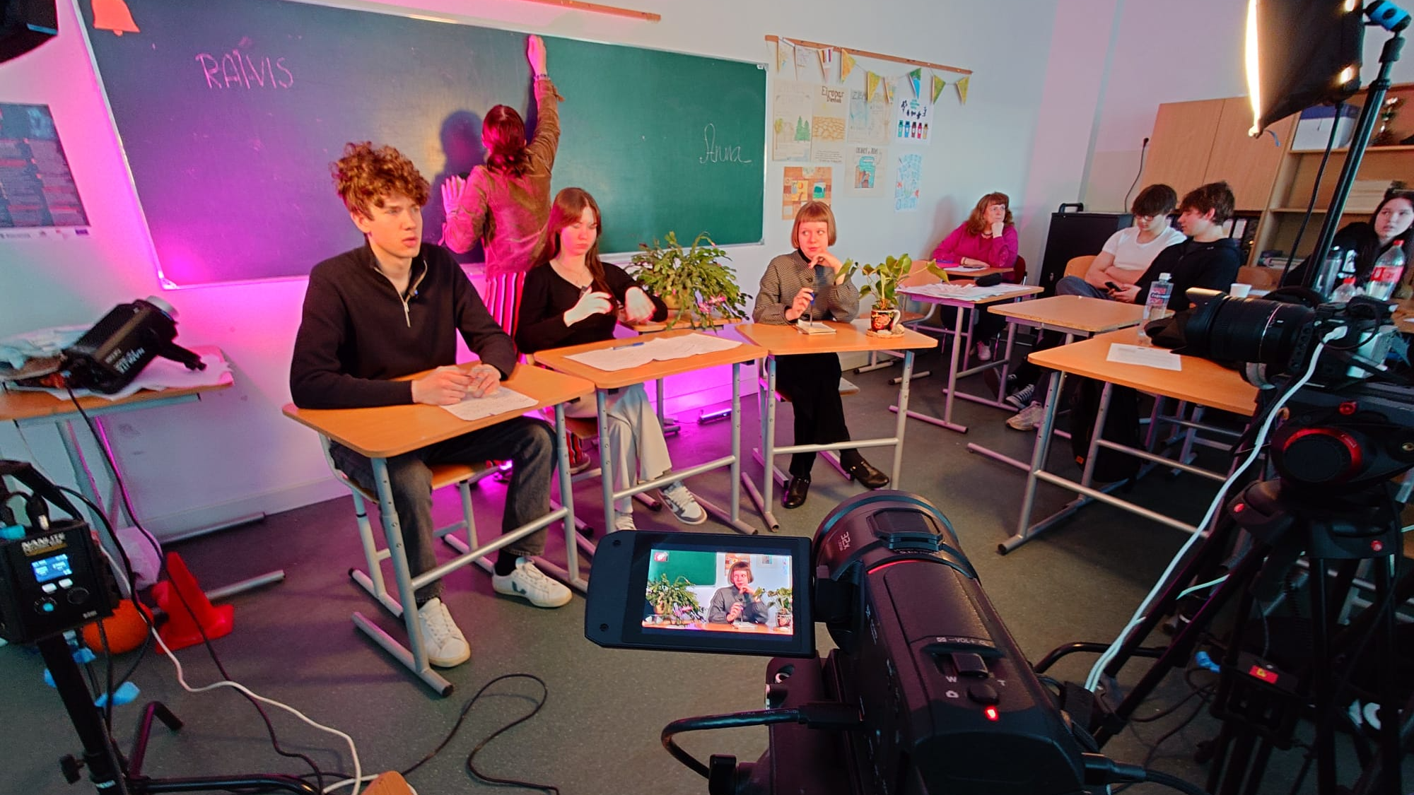 Rīgā stiprina jauniešu digitālās prasmes
