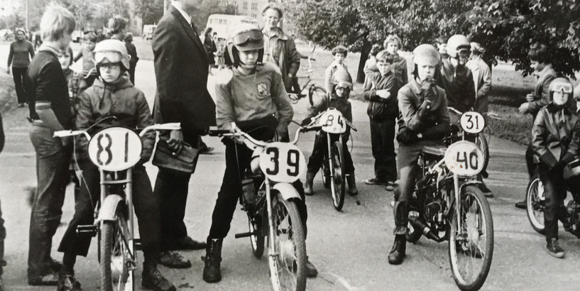 Pusgadsimta  jubileja "Zelta mopēdam"