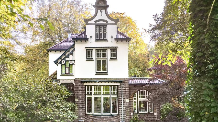 Nīderlandes jūgendstilam veltītā izstāde “Jūgendstila vēsmas Groningenā”