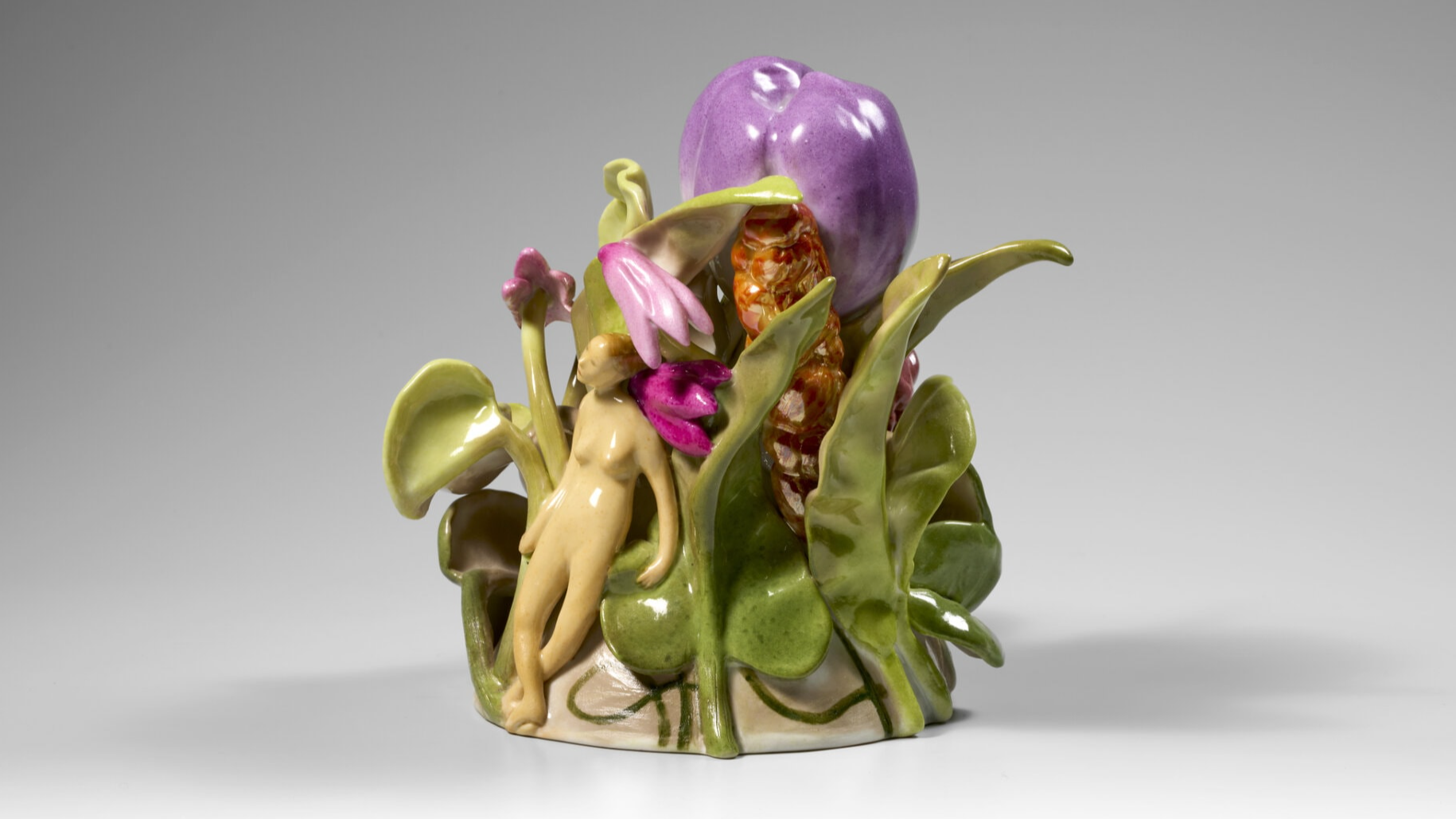 Mākslinieces Ineses Margēvičas jaunāko darbu izstāde Rīgas Porcelāna muzejā