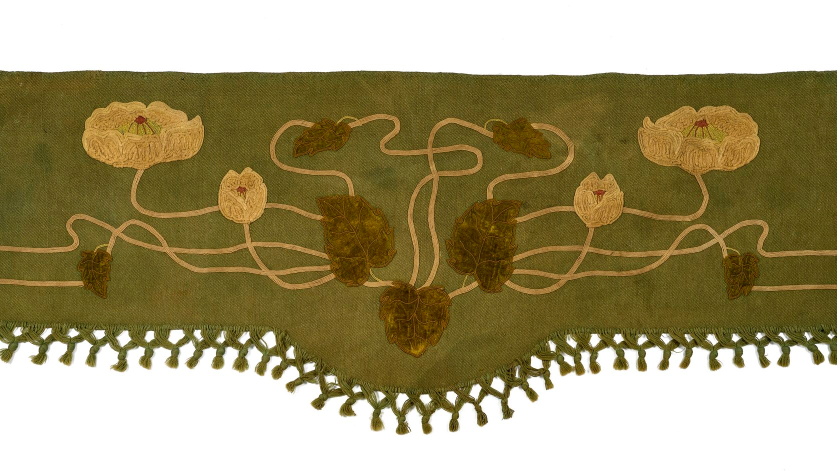 Muzeja “Rīgas Jūgendstila centrs” izstāde “Ziedu klēpis” Jelgavā 