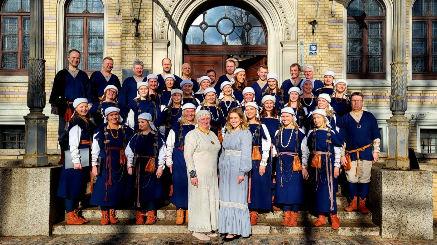 Koncertorganizācijas “Ave Sol” jauktais koris “Sonante”