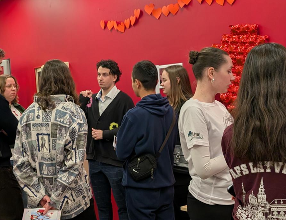 Jaunieši iepazīst Rīgas jaunatnes organizācijas