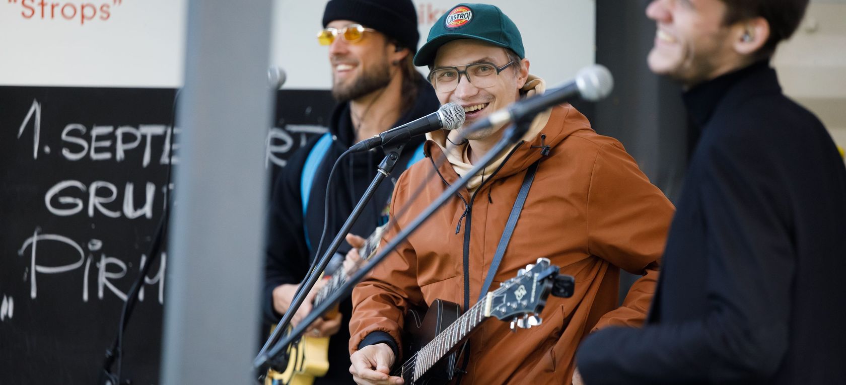 Zinību dienas koncerts  kultūrtelpā “Strops” Pļavnieku bērzu birzī