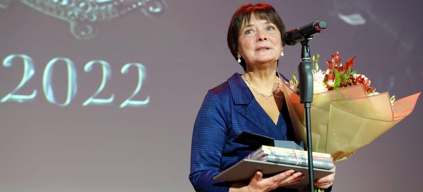 Apbalvoti Rīgas pašvaldības bērnudārzu labākie darbinieki