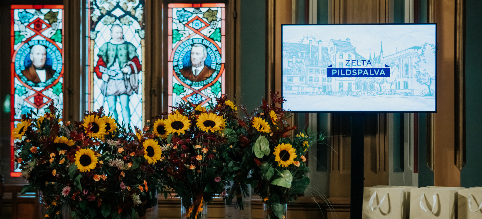 Svinīgā klātienes ceremonijā pasniegtas Rīgas pašvaldības balvas “Zelta pildspalva” un “Zelta stipendija”