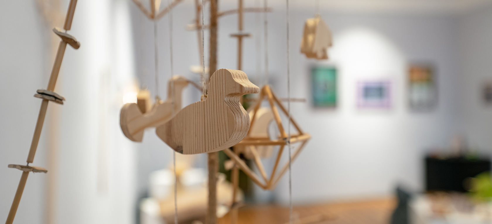 Izstāde "Koks. Zaķi un citi meža iemītnieki"